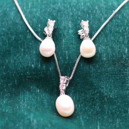 Stunning Sterling Silver Freshwater Pearl & CZ Jewelry Set
