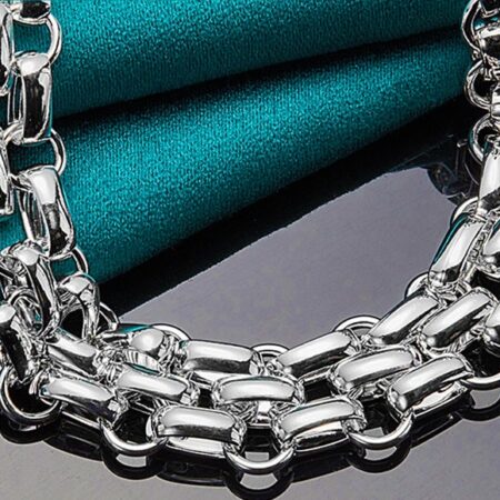 Elegant Sterling Silver Interlocking Links Bracelet