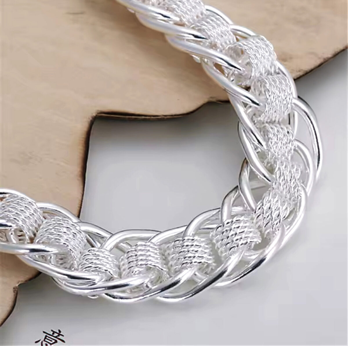 Elegant Sterling Silver Link Bracelet with Toggle Clasp – Timeless Sophistication in Every Detail. 925ijewel.com