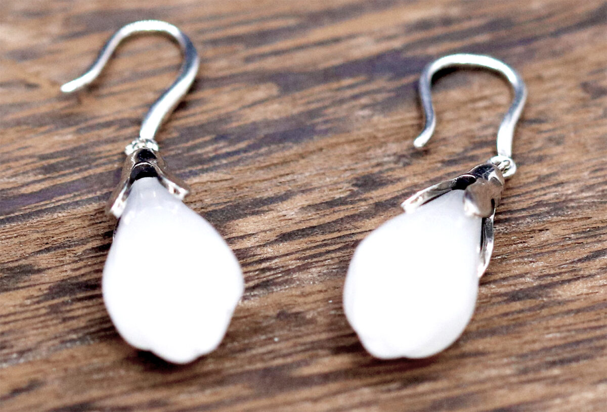 Elegant Sterling Silver Mongolian Jade Drop Earrings. 925ijewel.com