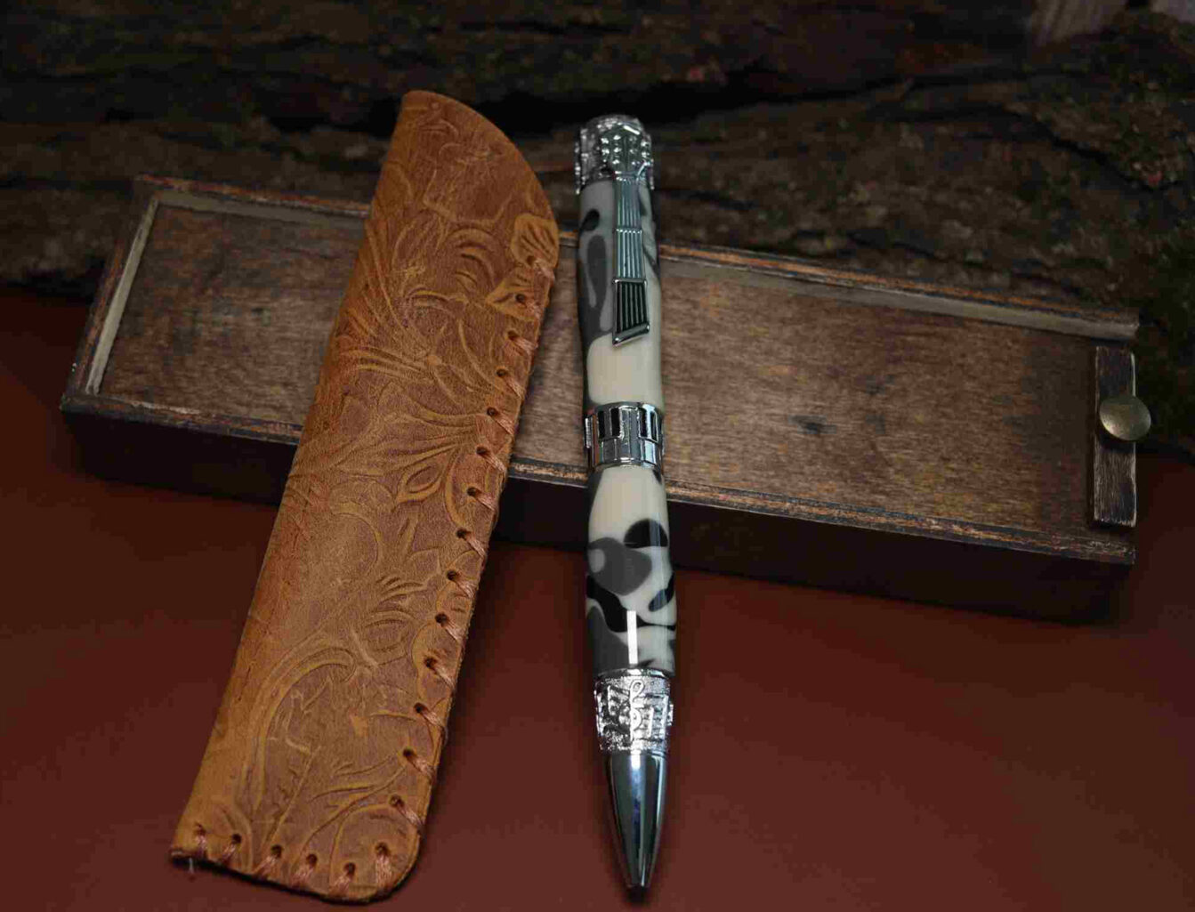 Handcrafted pen