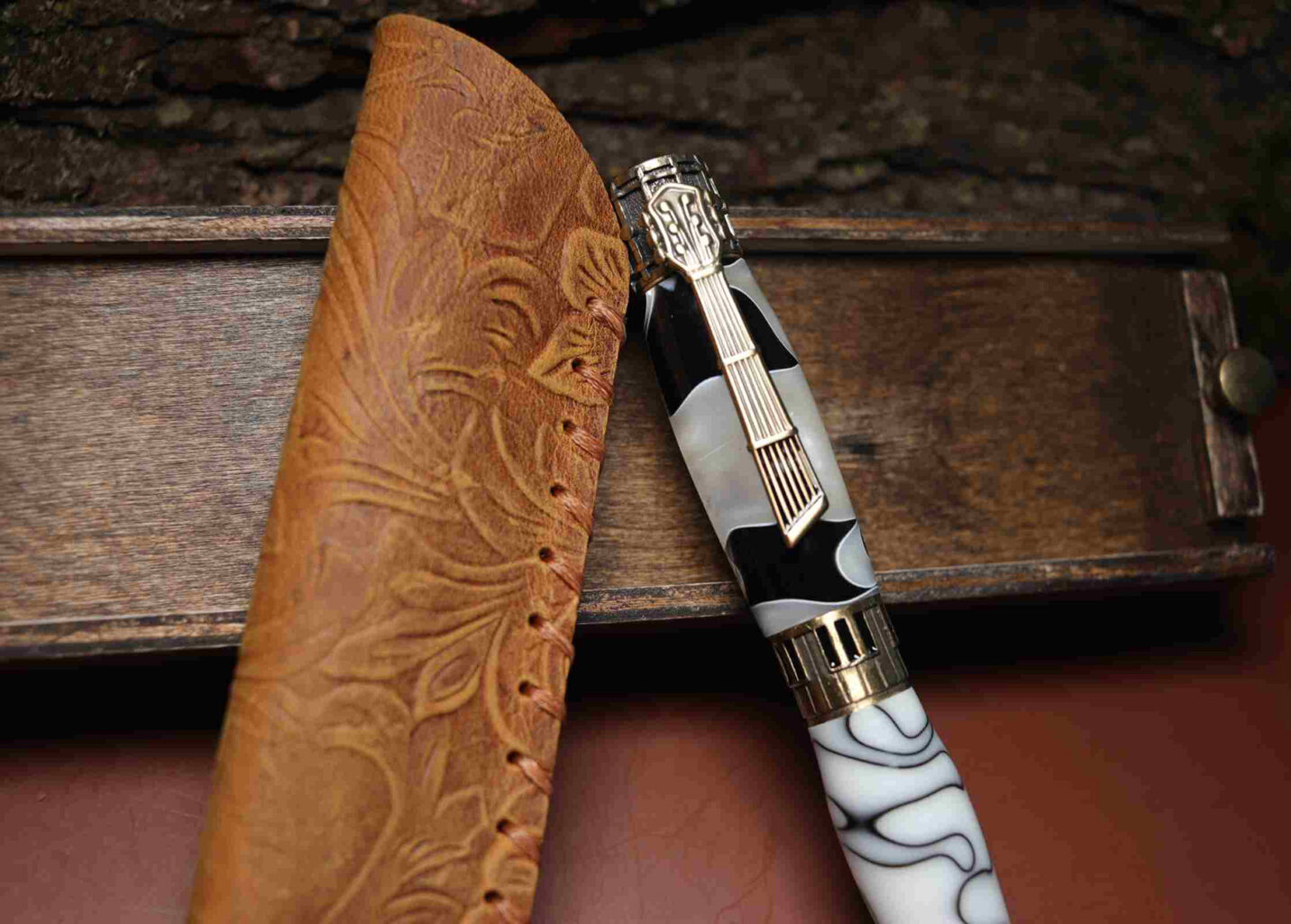 Handcrafted pen