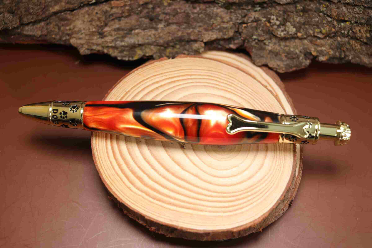 Handcrafted pen