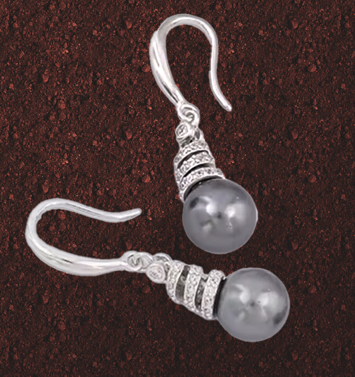 Lustrous Sterling Silver Gray Pearl Shell Bead Pendant & Dangle Earrings Set. 925ijewel.com