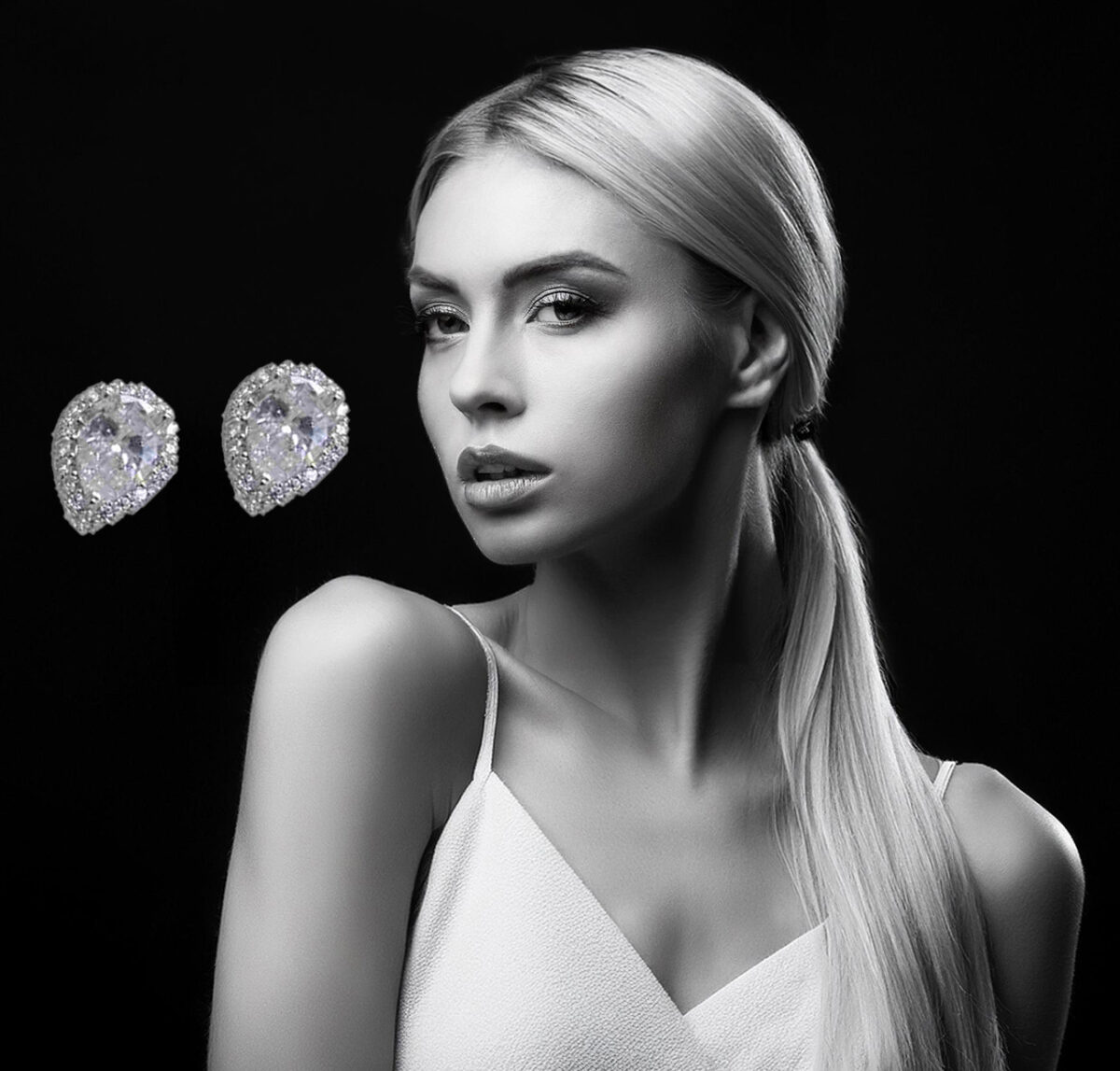 Sterling Silver Pear Shaped CZ with Two Round CZ Adorned on Dainty Link Chain and Pear Shaped Earring Set 925ijewel.com