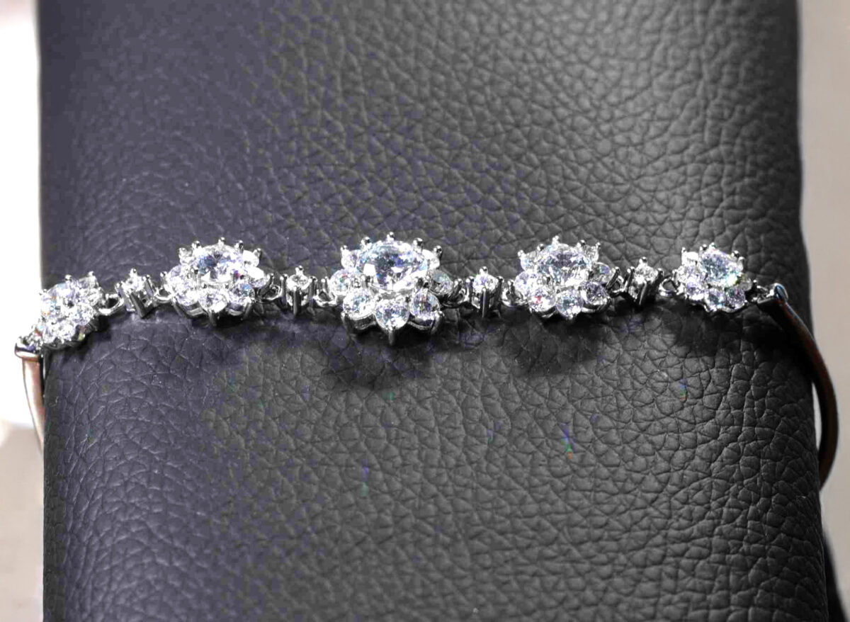 Sterling Silver 2.5 Ct CZ Graduated Cluster Adjustable Bracelet. 925ijewel.com