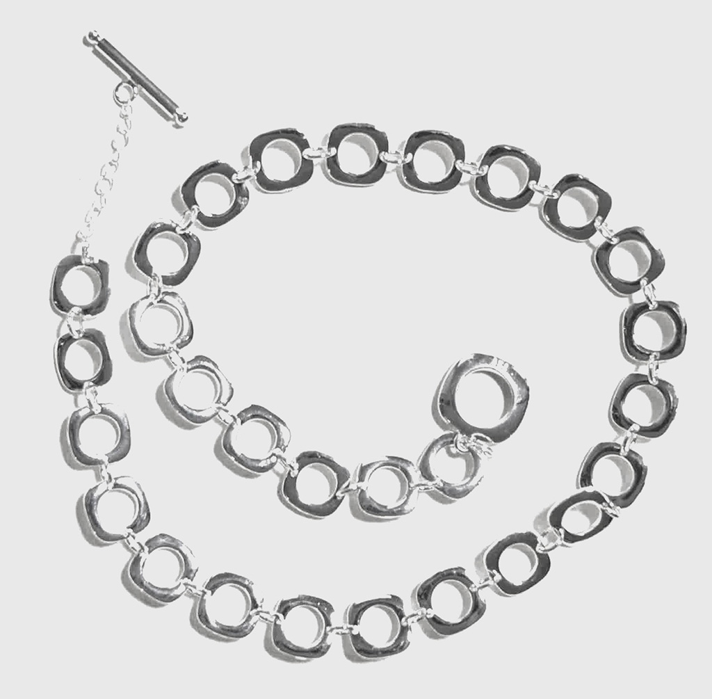 Circle of Grace Sterling Silver Cushion-Link Necklace –Timeless Elegance. 925ijewel.com