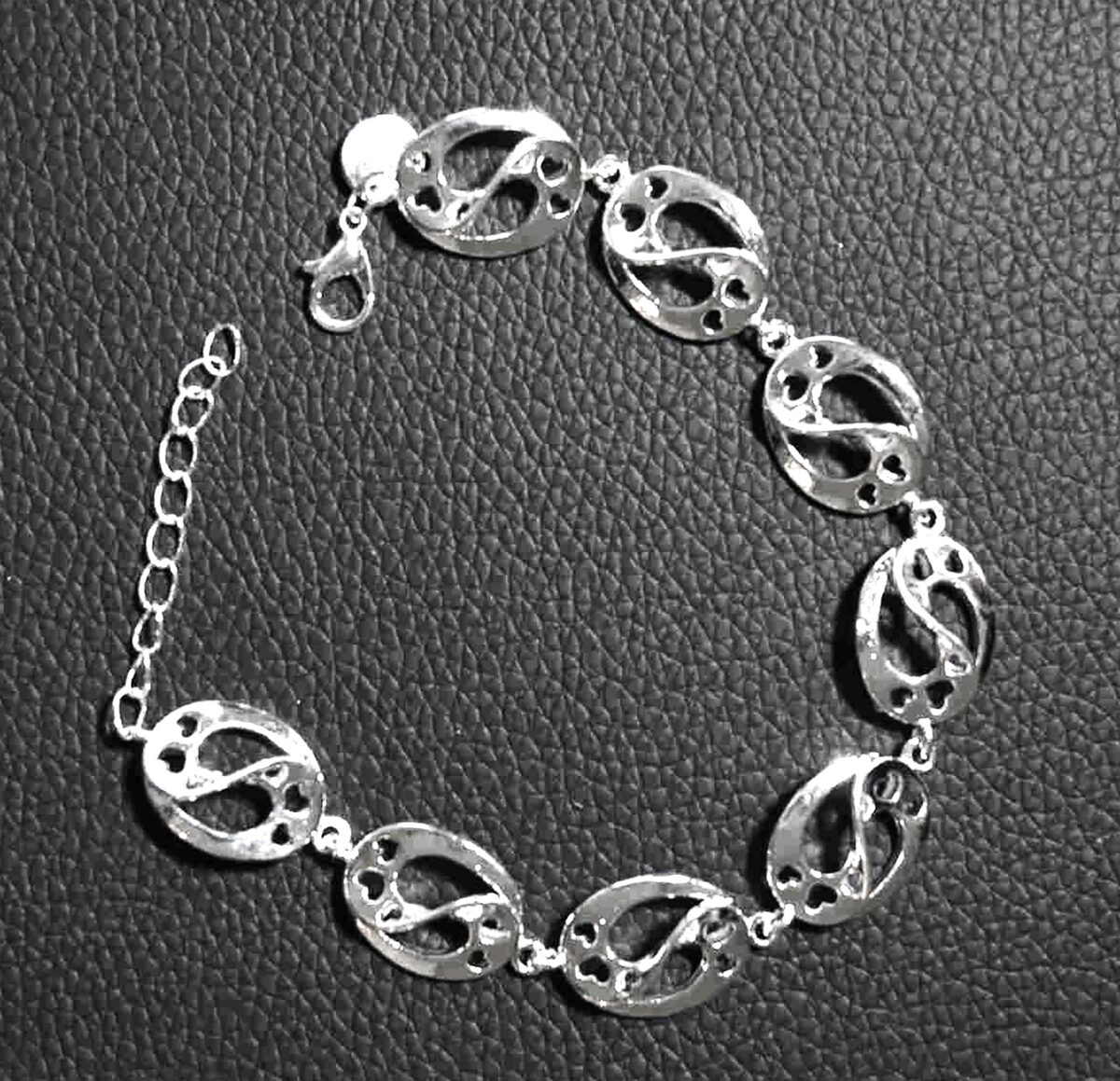Hearts in Harmony Sterling Silver Link Bracelet –Timeless Love. 925ijewel.com
